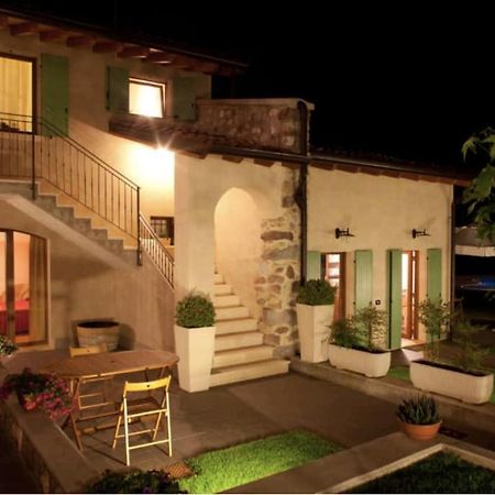 Aparthotel La Casa Del Nonno Monzambano Exterior foto