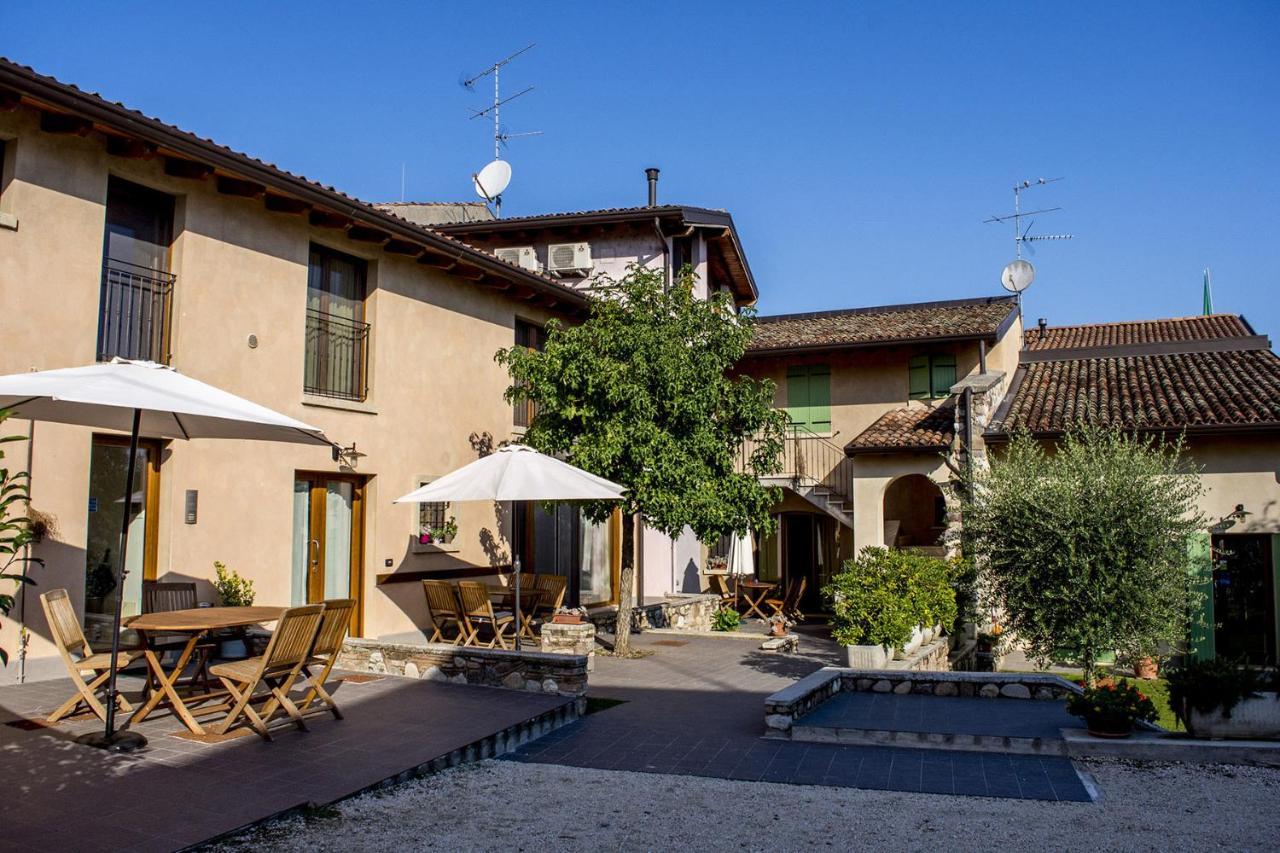 Aparthotel La Casa Del Nonno Monzambano Exterior foto